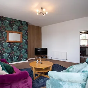 https://spacious-entire-3-bedroom-apartment-in-heart-of-newcastle.hotels-newcastle-upon-tyne.com